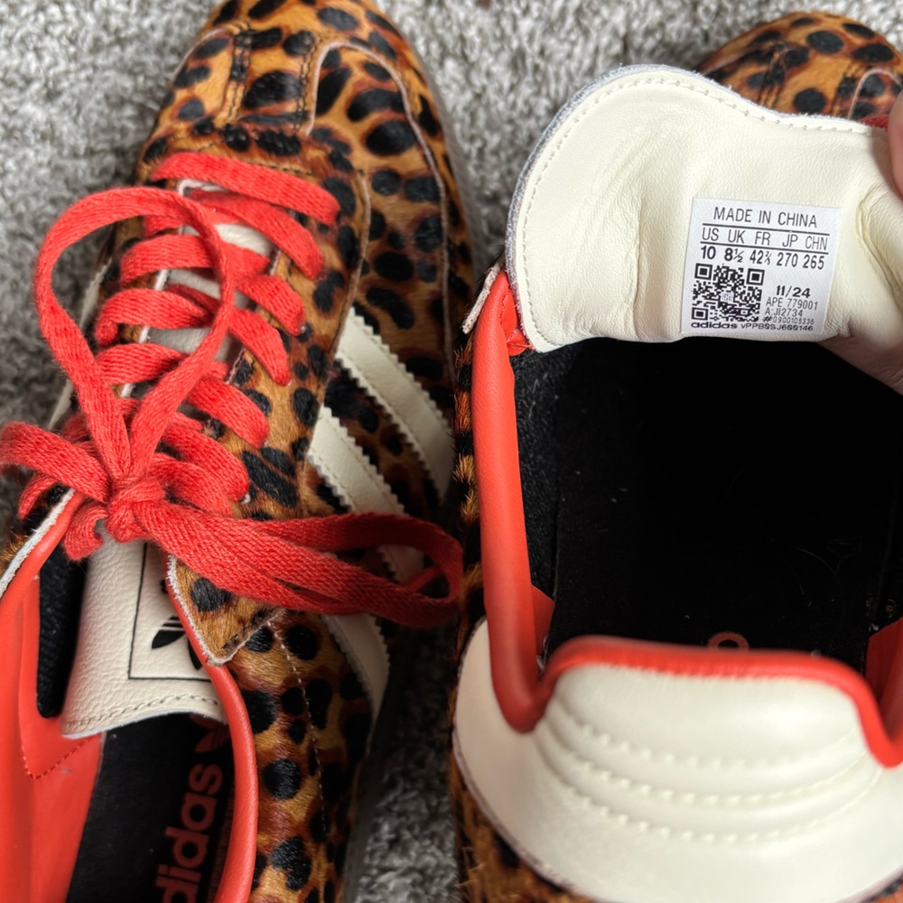 Adidas leapord sambas - Picture 2 of 6